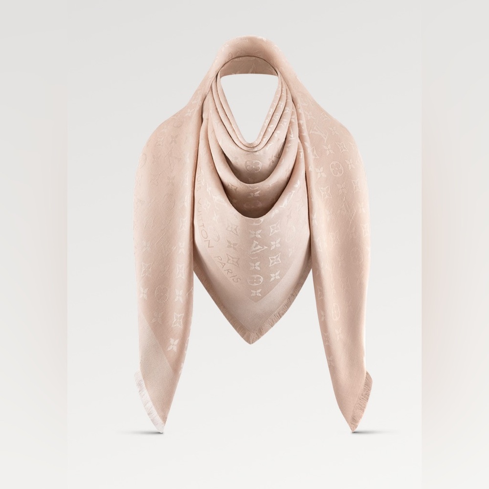 Authentic Louis Vuitton Monogram Classic Shawl - Ecru